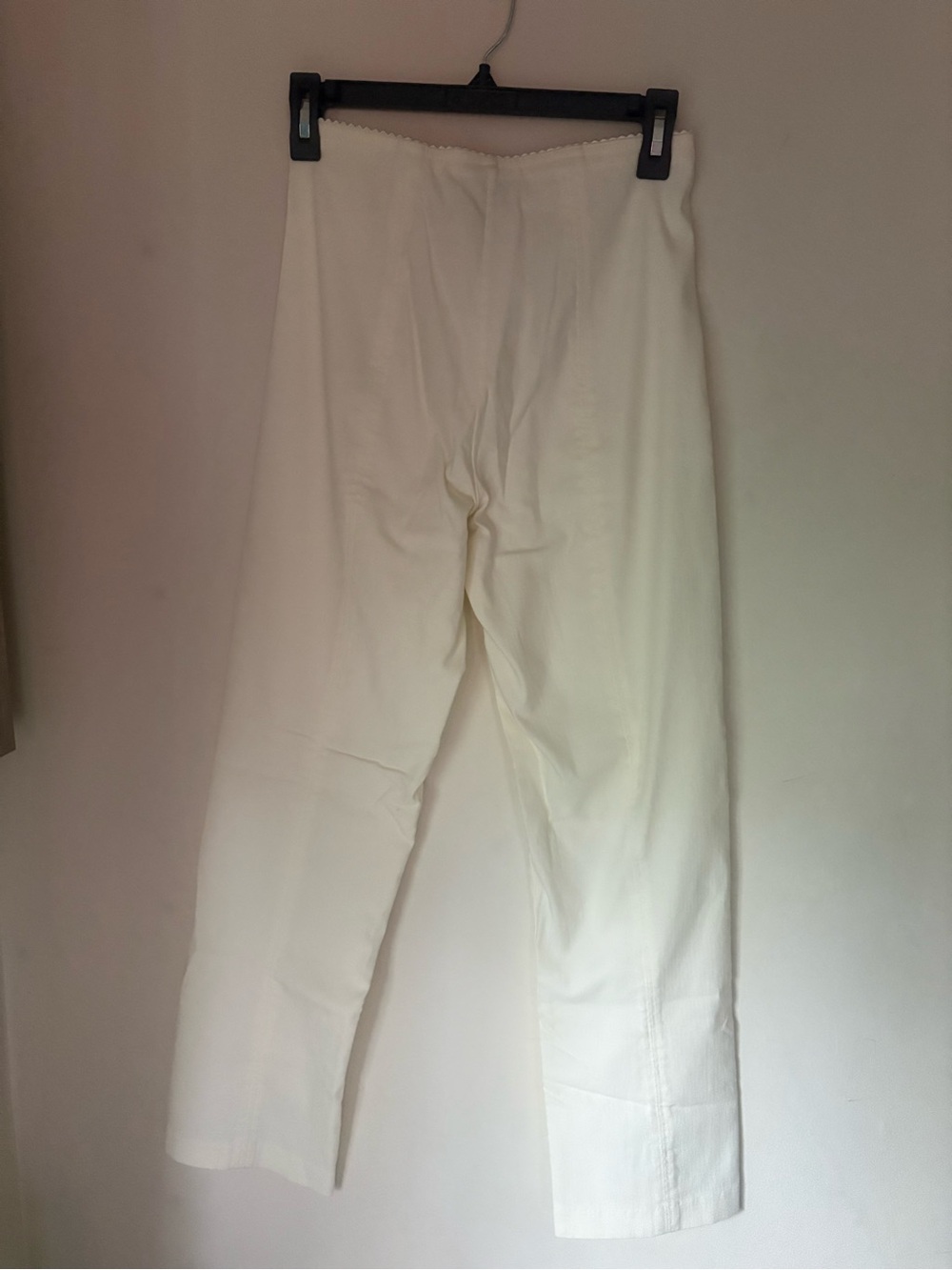 Woman’s Cream Straight-Leg Pants